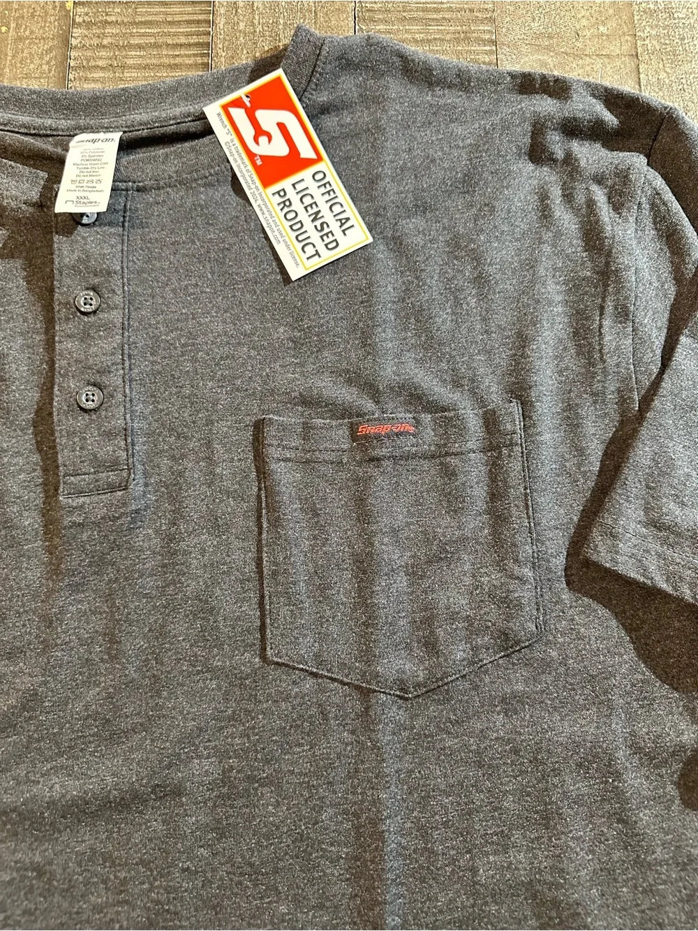Men's Charcoal Short-Sleeve Henley Pocket Shirt - Snap-on Tools